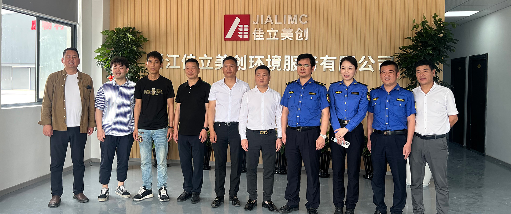 浙江溫州年處理量60萬(wàn)噸建筑裝修垃圾回收再利用現(xiàn)場(chǎng)，綜合利用率可達(dá)百分百